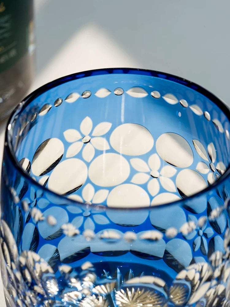 Hand-carved European-style crystal glass, dreamy bubbles, Edo-style Kiriko whiskey glass.