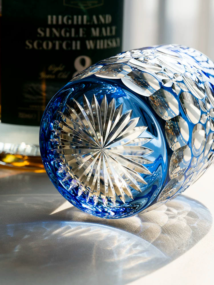 Hand-carved European-style crystal glass, dreamy bubbles, Edo-style Kiriko whiskey glass.