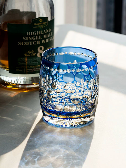Hand-carved European-style crystal glass, dreamy bubbles, Edo-style Kiriko whiskey glass.
